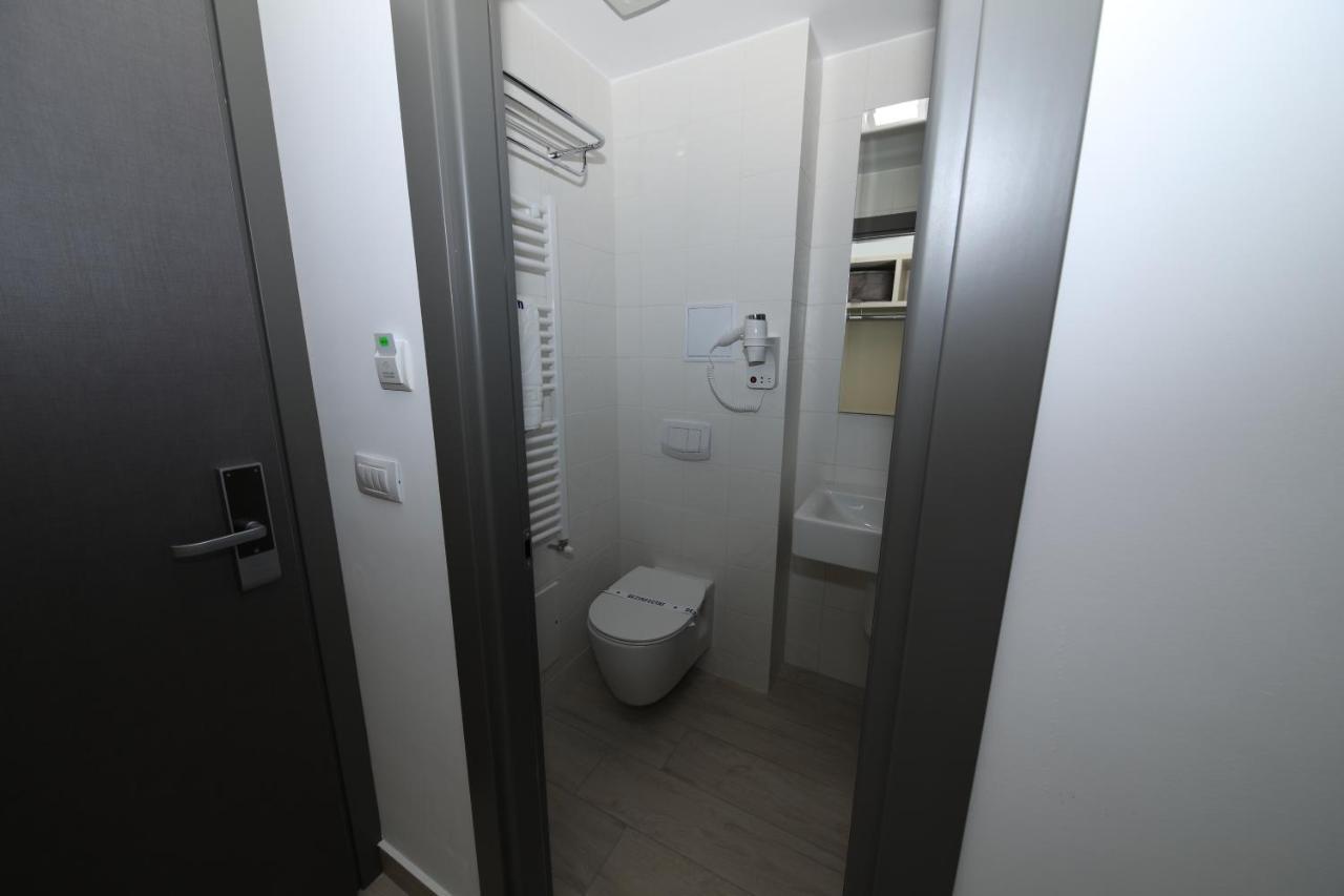 Hotel Delfin Mamaia Dış mekan fotoğraf