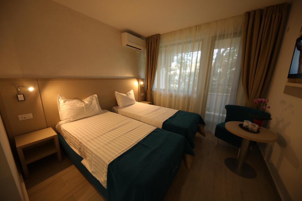 Hotel Delfin Mamaia Dış mekan fotoğraf
