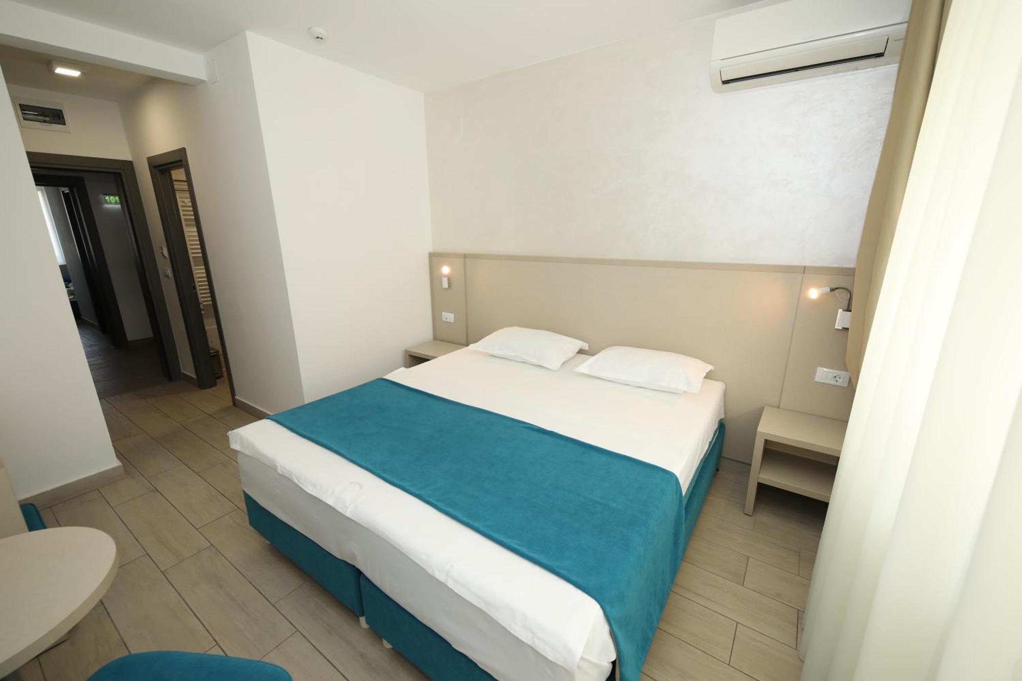 Hotel Delfin Mamaia Dış mekan fotoğraf